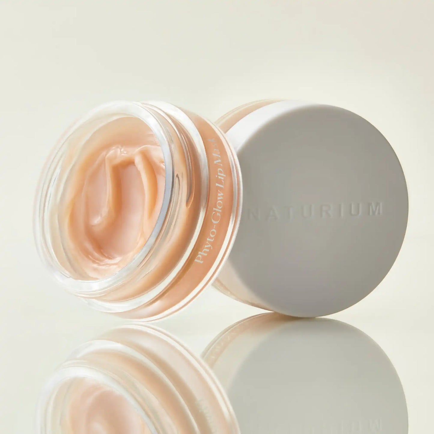phyto-glow-lip-mask-l0 phyto-lipmask_0607-crop.webp