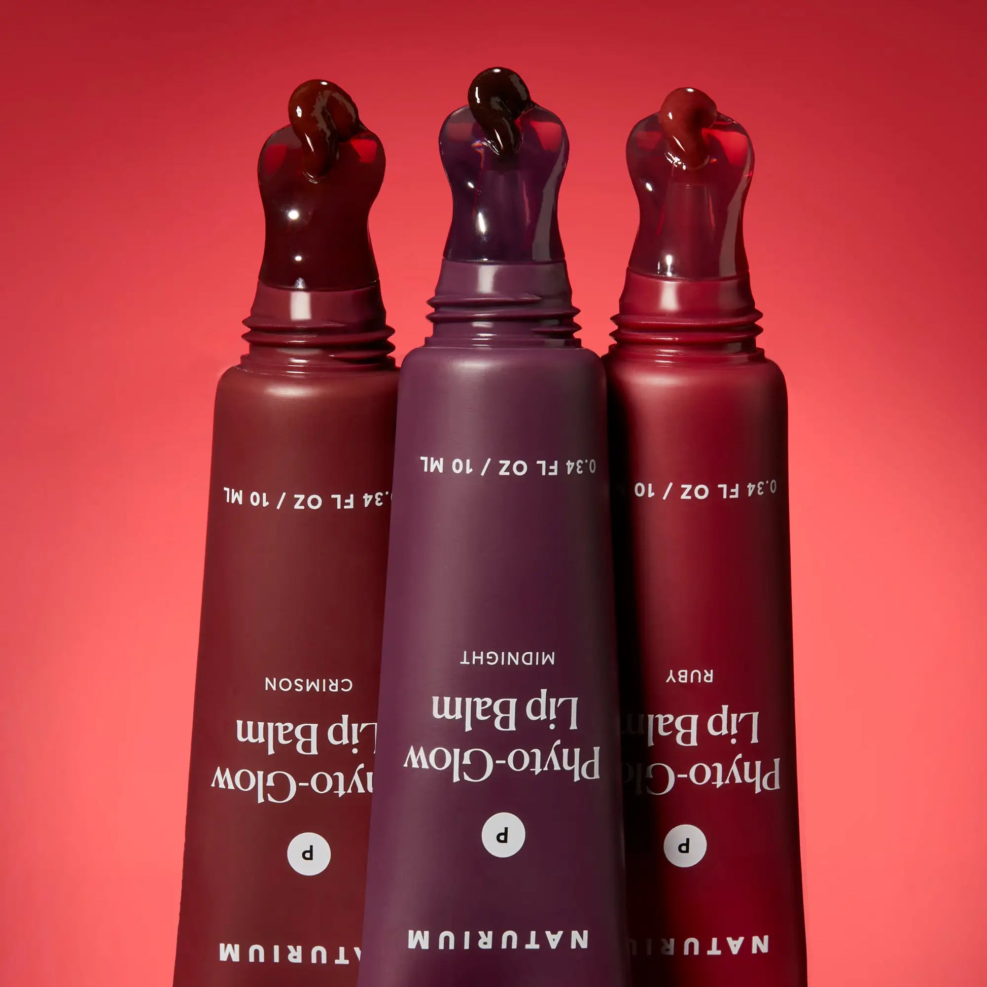 phyto-glow-lip-balm-crimson-e3 phytoglow-moody_6357-crop_1_e73a7054-8061-4f72-8a58-c0111f6fcffa.webp